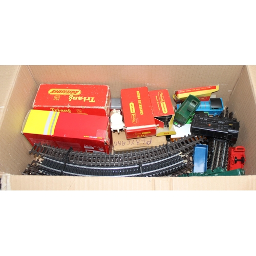 1503 - Hornby R1249 Country Rambler train set in box and a box of assorted other OO gauge train items