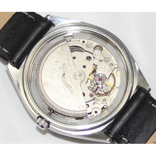 1306 - A vintage Citizen automatic 21 jewels watch with 8200A automatic movement and leather strap