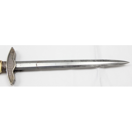 1400 - A 2nd pattern Luftwaffe dagger and scabbard by Paul Weyersberg, the pointed blade marked for Paul We... 