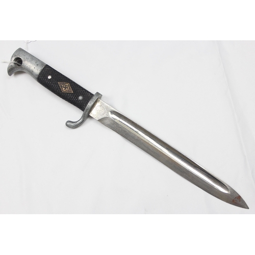 1401 - An unusual WW2 period German bayonet by E & F Horster of Solingen, the handle scales inlaid with a b... 