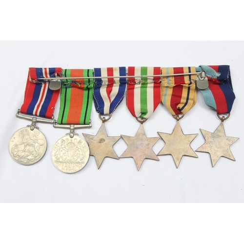 1428 - WW2 6 medal bar and medals to inc Africa, Italy, France & Germany and 1939-49 star, Defence Medal an... 