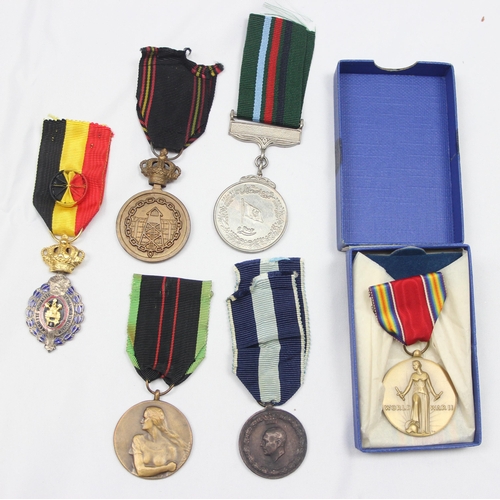 1441 - 6 assorted world medals to inc Belgian, Greek, American, Pakistan