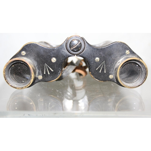 1452 - A pair of WW2 period binoculars by Ashton Hayes of Cheshire, likely Officer's private purchase but n... 