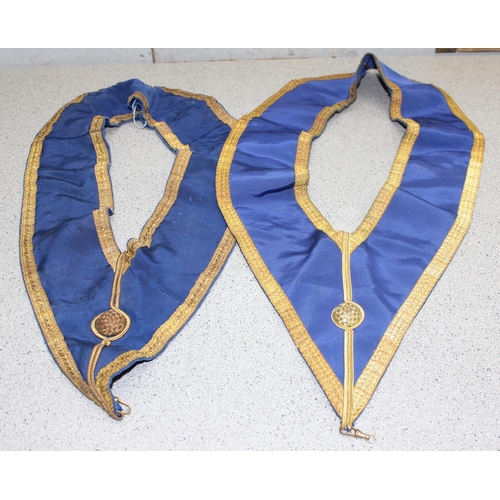 1464 - Tray of Buckinghamshire Masonic jewels (9), 2 aprons and 2 collars