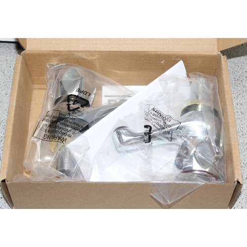 811 - Box of plumbing accessories to incl mixer tap, basin taps and basin outlets