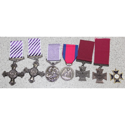 1447 - 7 assorted copy medals to inc 2 Victoria Cross, 2 DFC etc