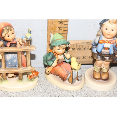 1637 - 9 various Goebel Hummel figurines, tallest approx 10cm