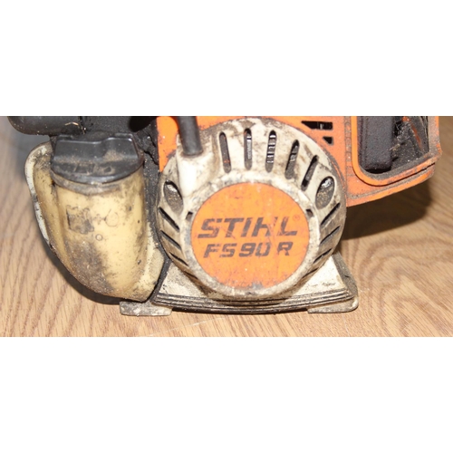 300 - Stihl FS90R brush cutter or strimmer