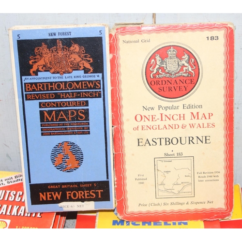 525 - Qty of vintage folding maps to incl Bartholomew's and OS maps