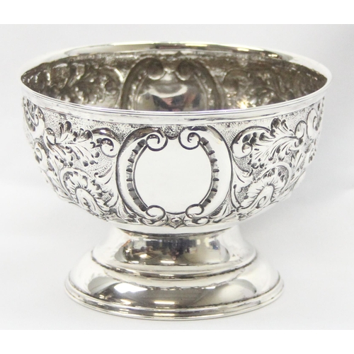 1004 - Antique silver bowl with embossed decoration, Chester 1904 by Nathan & Hayes, approx 11cm in diamete... 