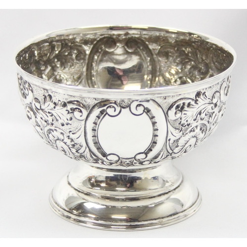 1004 - Antique silver bowl with embossed decoration, Chester 1904 by Nathan & Hayes, approx 11cm in diamete... 