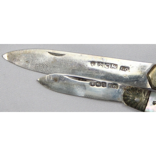 1035 - A 19th century silver and mother of pearl folding fruit knife, Sheffield 1870 by John Oxley and anot... 