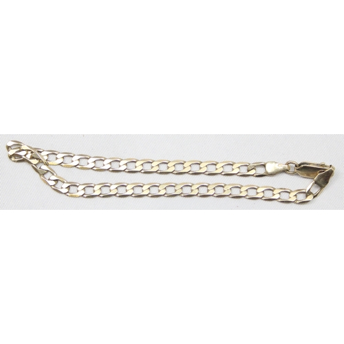 1109 - An Italian 9ct gold flat kerb chain bracelet, marked and XRF confirmed, approx 20cm long, approx 3.8... 