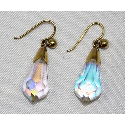 1136 - A pair of 9ct gold and cut crystal drop earrings, the metal parts marked indistinctly but XRF test a... 