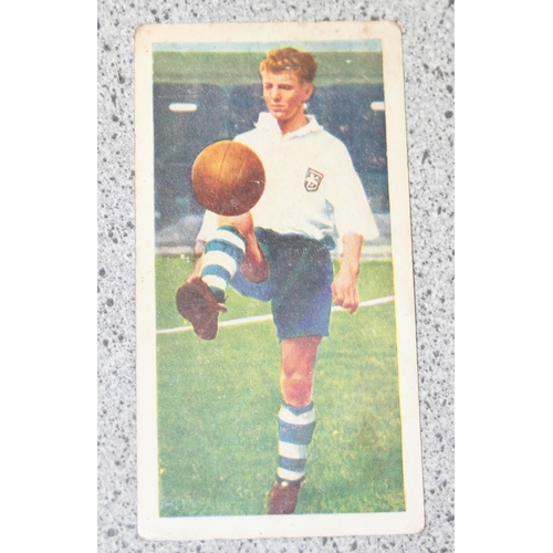 712 - Qty of vintage stickers, mostly football related to incl Panini, Merlin and others