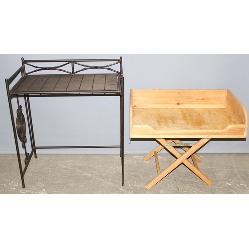 41 - A vintage style folding metal shelf unit and a wooden serving tray table on stand (2)