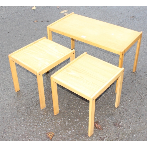 67 - Retro light wood nest of tables in the manner of Habitat, largest measures approx. 80cm x 44cm x 44c... 