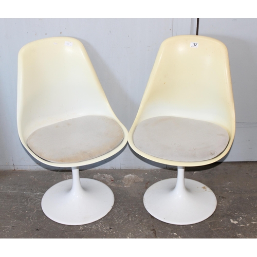 89 - A pair of retro tulip style chairs by Sdawy for Dwell