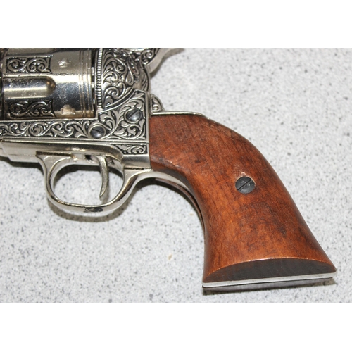 1482 - A replica Colt .45 calibre Army Revolver with original box made by Denix