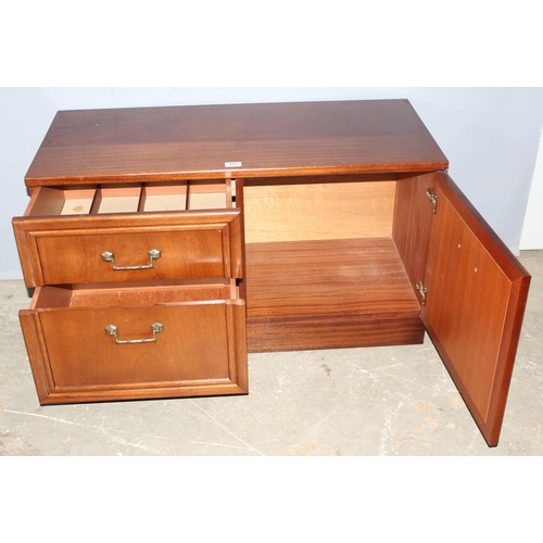 157 - A vintage G-Plan sideboard, 2 drawers flanked by a cupboard, approx 100cm wide x 46cm deep x 57cm ta... 