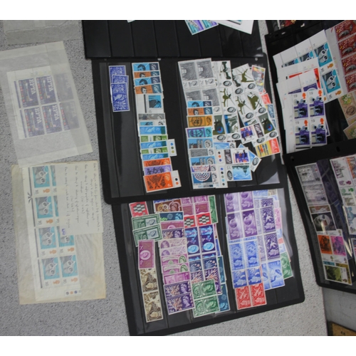 536 - Stamps - GB Mint selection on cards & in Packets