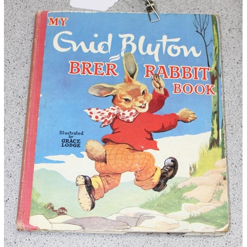 522 - Qty of vintage children's annuals and books from early 1950s to incl Enid Blyton, Beano, Girls Cryst... 