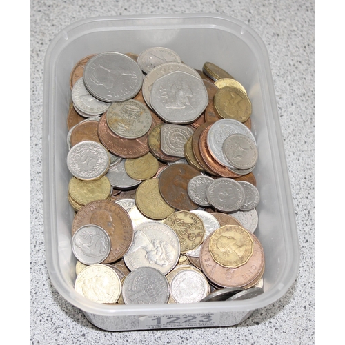 1223 - Qty of assorted mixed world and British coins, approx 1.6kg gross