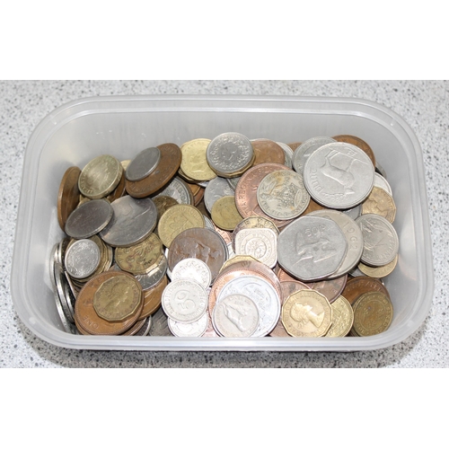 1223 - Qty of assorted mixed world and British coins, approx 1.6kg gross