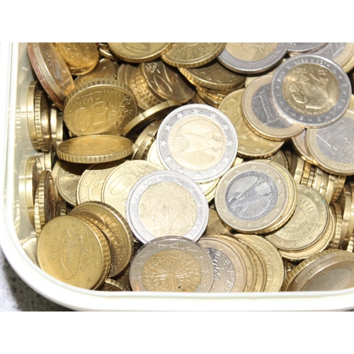 1225 - A large qty of assorted Euro coins, approx 2.8kg gross