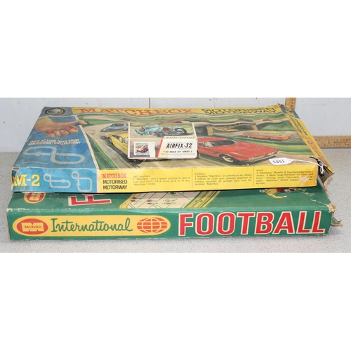 1553 - Vintage games - boxed Munro International Football, M-2 Matchbox Motorised Motorway, and an Airfix 1... 