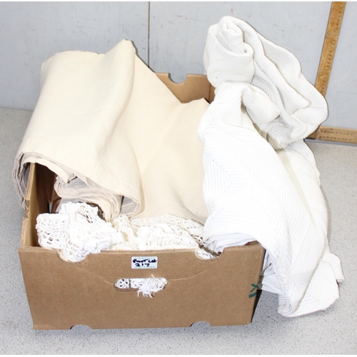 217 - Large qty (3 boxes) of vintage and later linen, to include French handmade examples