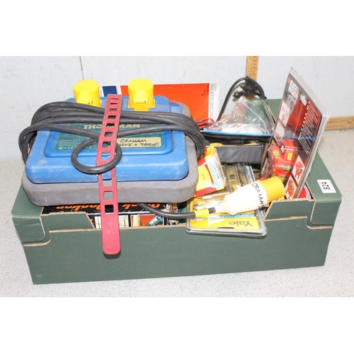 824 - Qty of tools to include a Goliath 250 pro 110v extension pack and a Black and decker HG991 hot air p... 