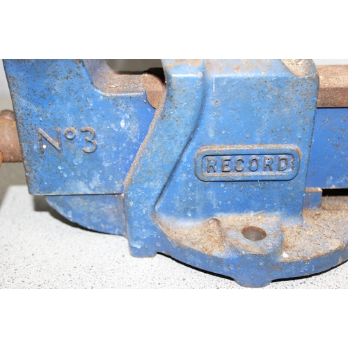 826 - Vintage Record No.3 bench mounted vice