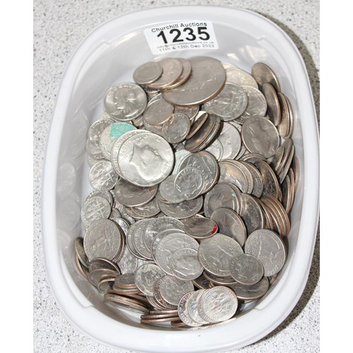 1235 - Qty of assorted US coins, approx 1.2kg gross