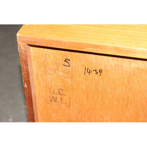 29 - A pair of retro William Lawrence model 5718 3 drawer chests of drawers, each approx 87cm wide x 44cm... 