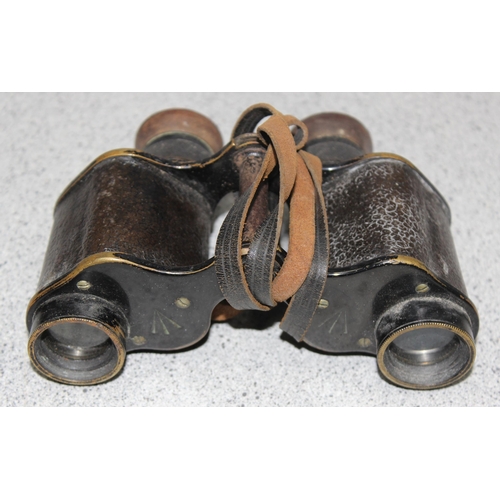 1461 - A pair of WW1 period military binoculars in leather case, Binocular Prismatic No 3 Mk II, Magnificat... 