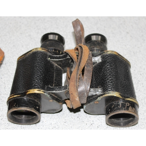 1462A - A pair of WW2 period binoculars in leather case, Bino Prism No2 Mk II x6 magnification by Taylor-Hob... 