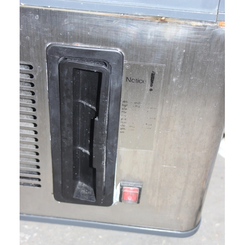 800 - A Cater-Ice CK4040 Commercial Ice Maker machine, approx 50cm wide x 65cm deep x 83cm tall