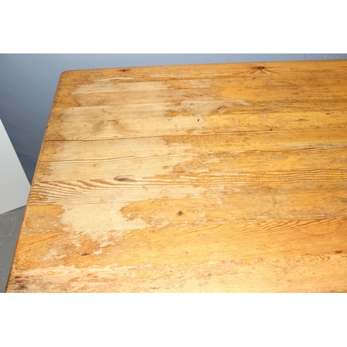 83 - A vintage pine country kitchen table, approx 160cm wide x 84cm deep x 75cm tall
