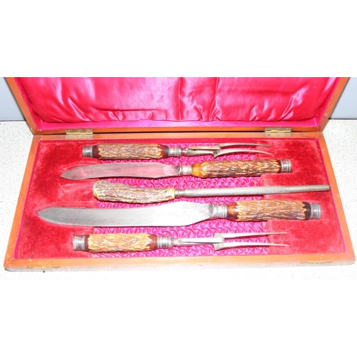 1027 - An antique boxed 5 piece carving set with decorative antler handles by S. Tyzack of Railway Arch, Ol... 