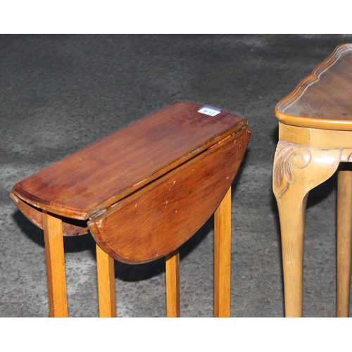 117 - A vintage corner table with ball & claw feet and a vintage drop leaf table, approx 48cm in diameter ... 