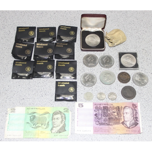 1205 - Qty of assorted mixed coins, mainly British commemorative crowns, 2 Australian banknotes etc