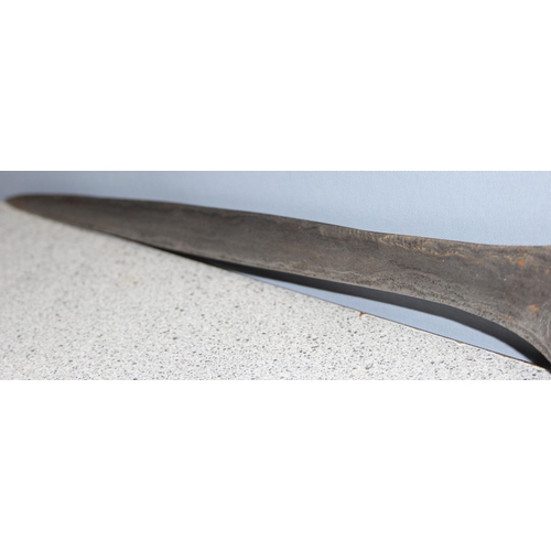 1409 - An Indonesian Kris or Keris dagger with Damascus steel blade and tortoiseshell inlaid sheath, approx... 