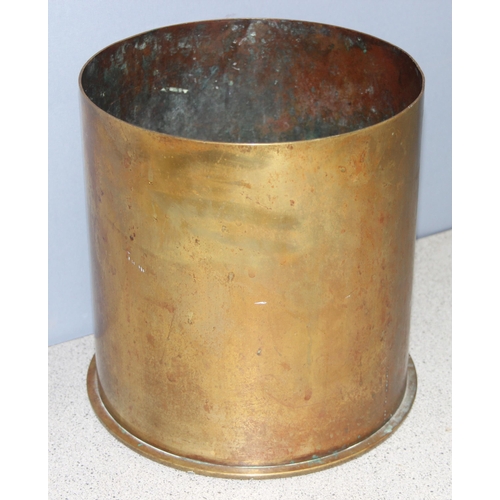 1413 - A large German WW1 period brass artillery shell case dated 1918, approx 22cm in diameter x 23cm tall