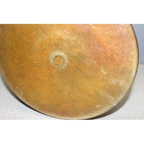 1413 - A large German WW1 period brass artillery shell case dated 1918, approx 22cm in diameter x 23cm tall