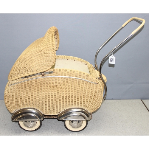 1500 - Early 20th century Art Deco wicker dolls pram, approx 70cm tall (handle)