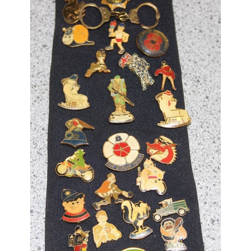 1648 - A large qty of assorted vintage enamel badges containing a large number of Police Charity badges of ... 