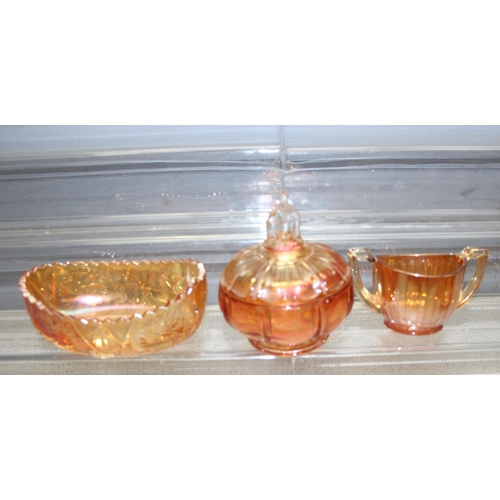 1711 - Qty of carnival glass items