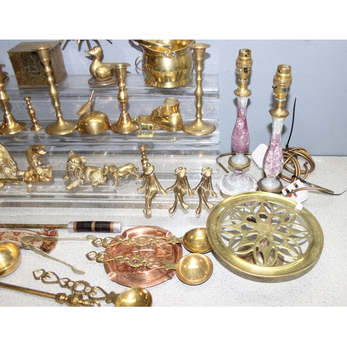 1721 - Qty of assorted mixed metalware, mainly brass, approx 11kg gross