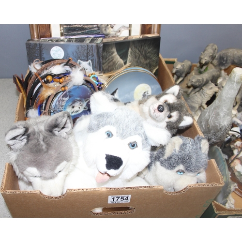 1754 - 2 boxes of collectable wolf themed items